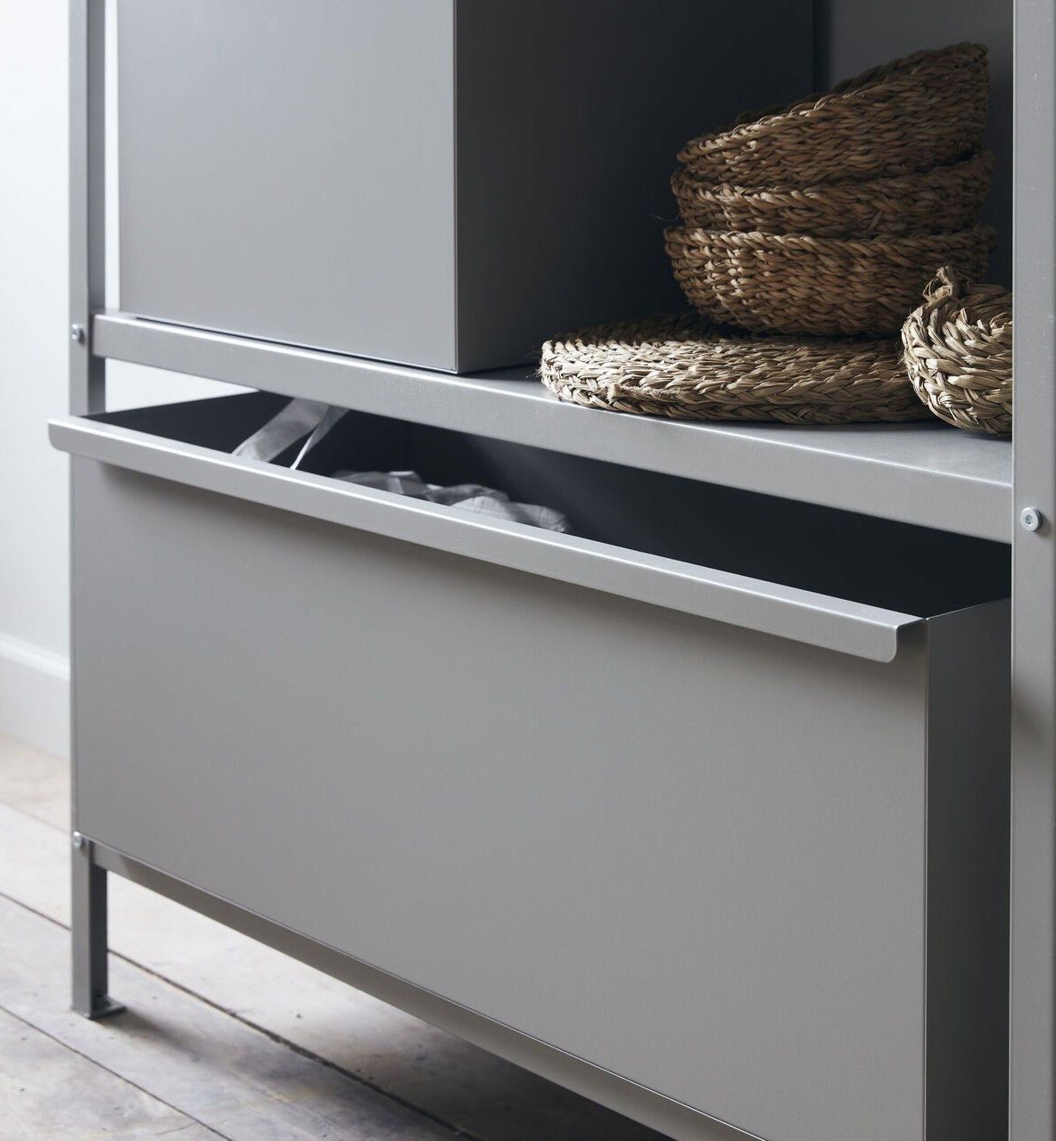 House Doctor Aufbewahrungslösung für Regal HDRACK Stahl grau | 78x30cm - Sir Henrys