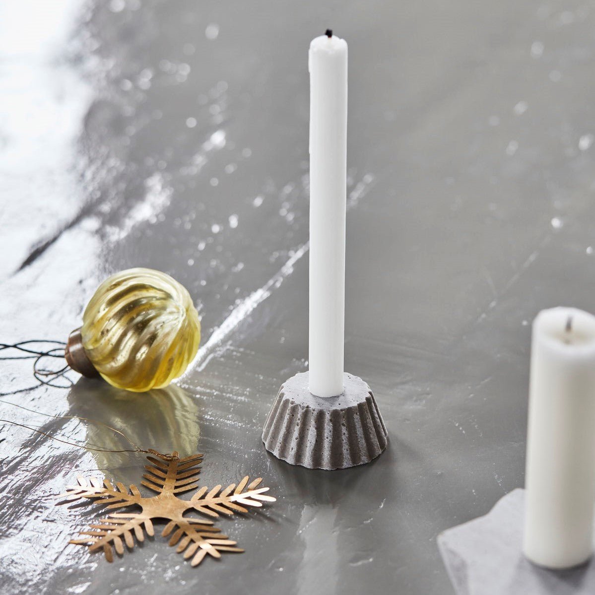 House Doctor Kerzenständer MOLD BAKE S Grau - Sir Henrys