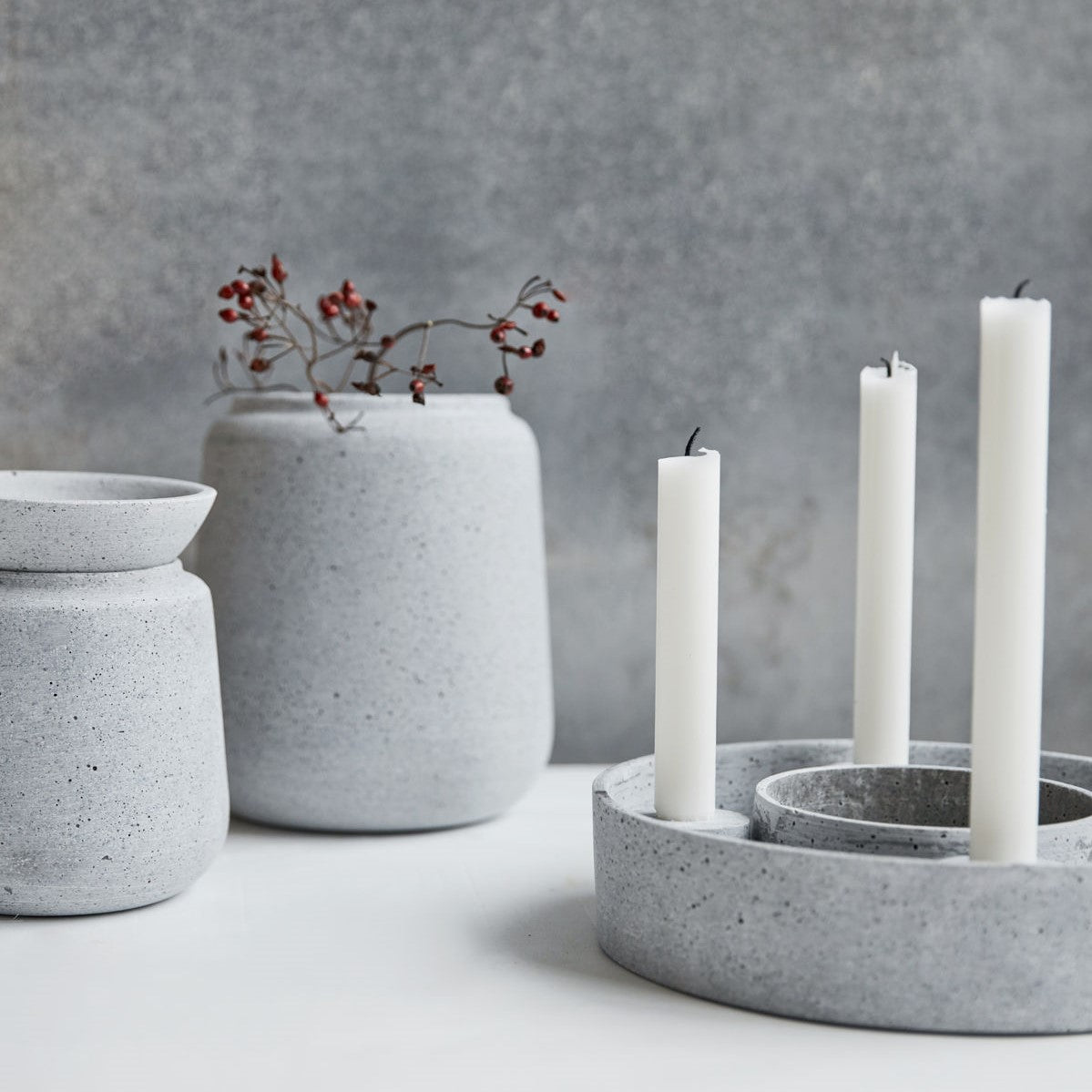 House Doctor Kerzenständer THE RING grau | Ø26x6cm