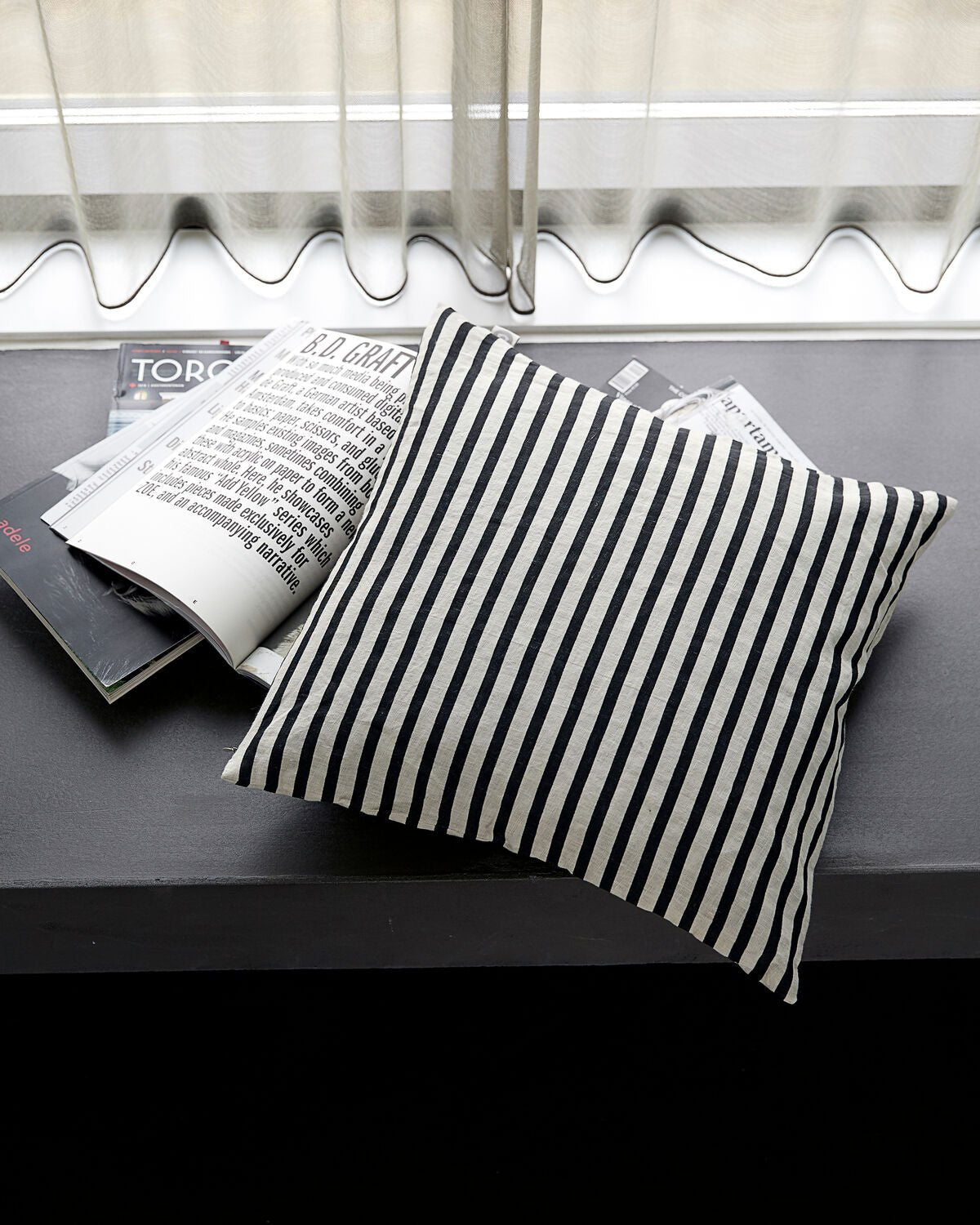 House Doctor Kissenbezug STRIPE schwarz grau | 50x50 cm - Sir Henrys