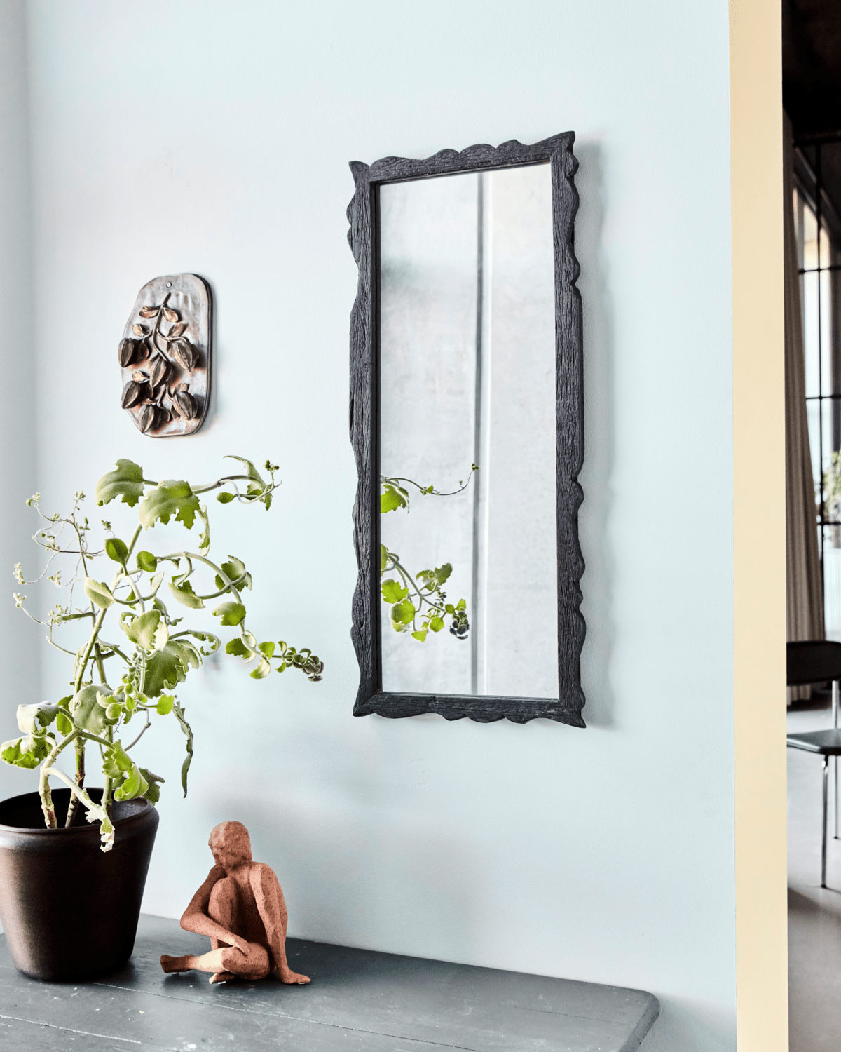 House Doctor Spiegel CARVE braun | 31,5x75cm - Sir Henrys