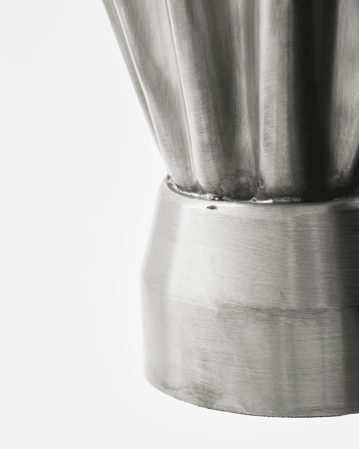 House Doctor Vase FLOOD gebürstetes silber | 10x10x33cm - Sir Henrys