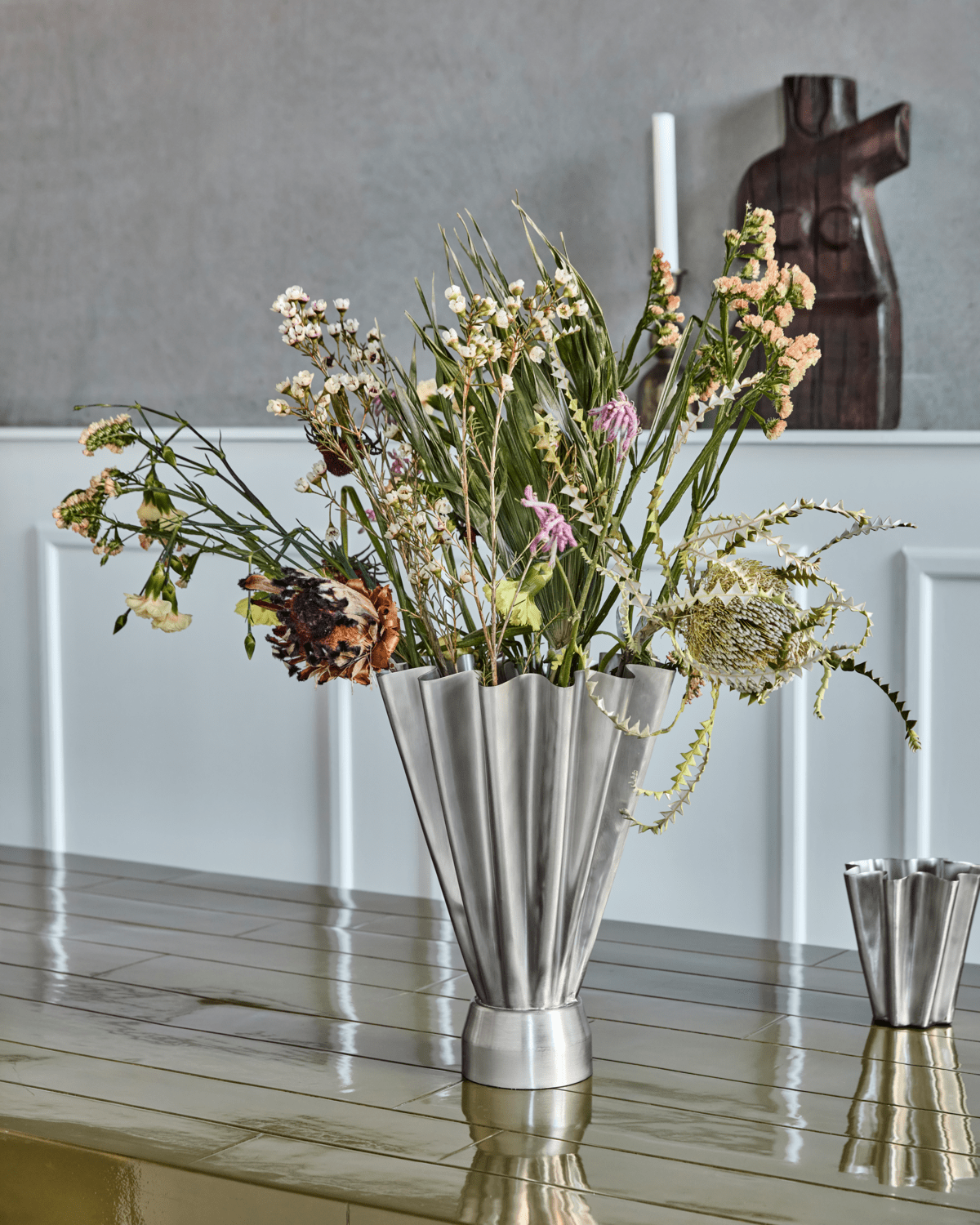 House Doctor Vase FLOOD gebürstetes silber | 10x10x33cm - Sir Henrys