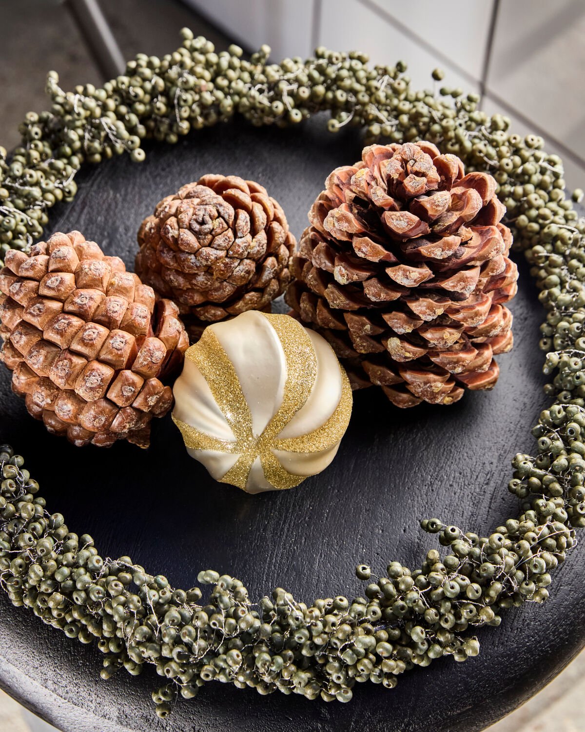 House Doctor Weihnachtskugel SWIRL champagner 4er Set | Ø 8cm - Sir Henrys