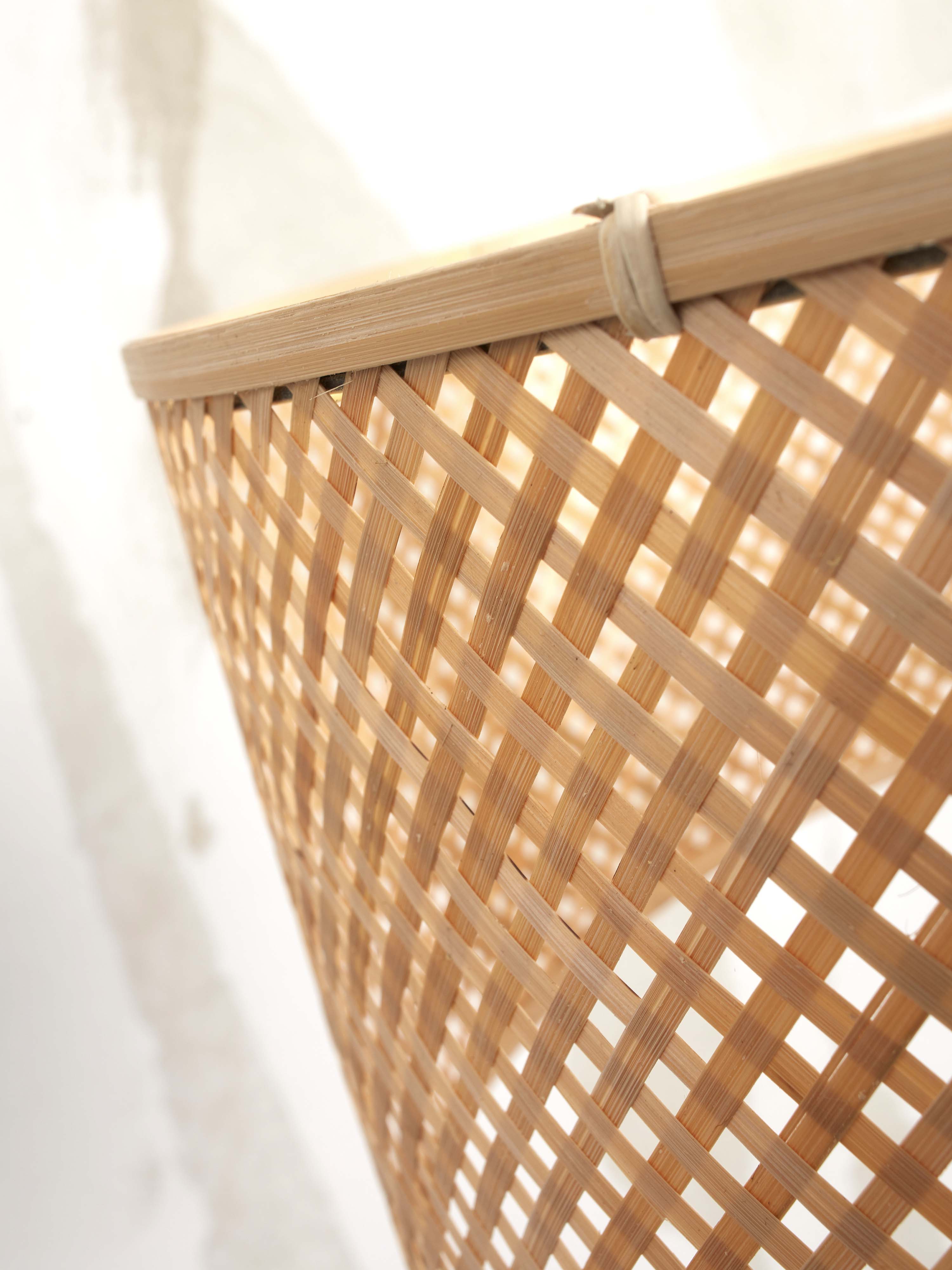 Good&Mojo Stehlampe JAVA braun | 75x50x176cm