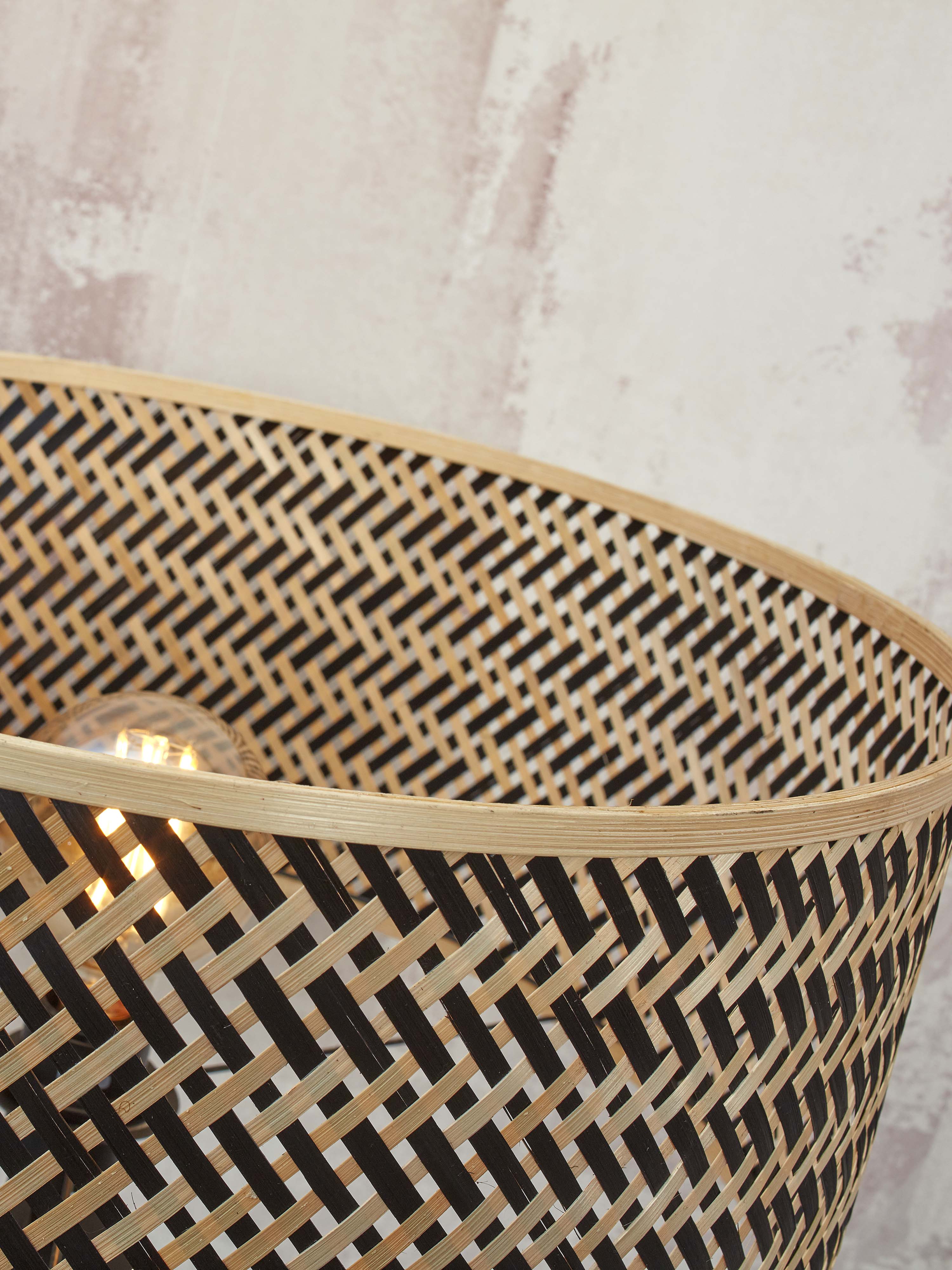 Good&Mojo Stehlampe JAVA braun | 50x50x158cm