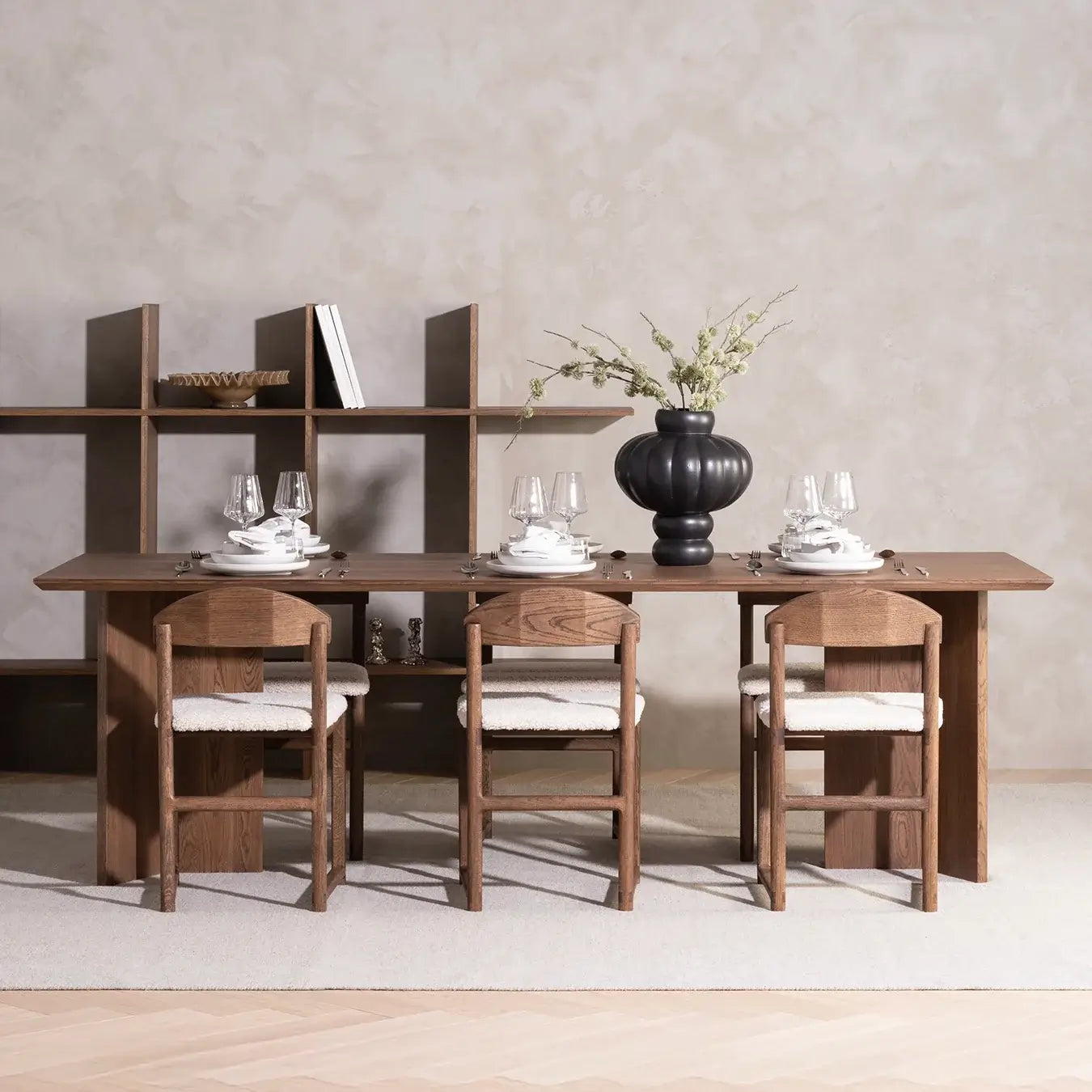 by Crea® Esszimmerstuhl KARIN Dunkle Eiche Bouclé Ivory