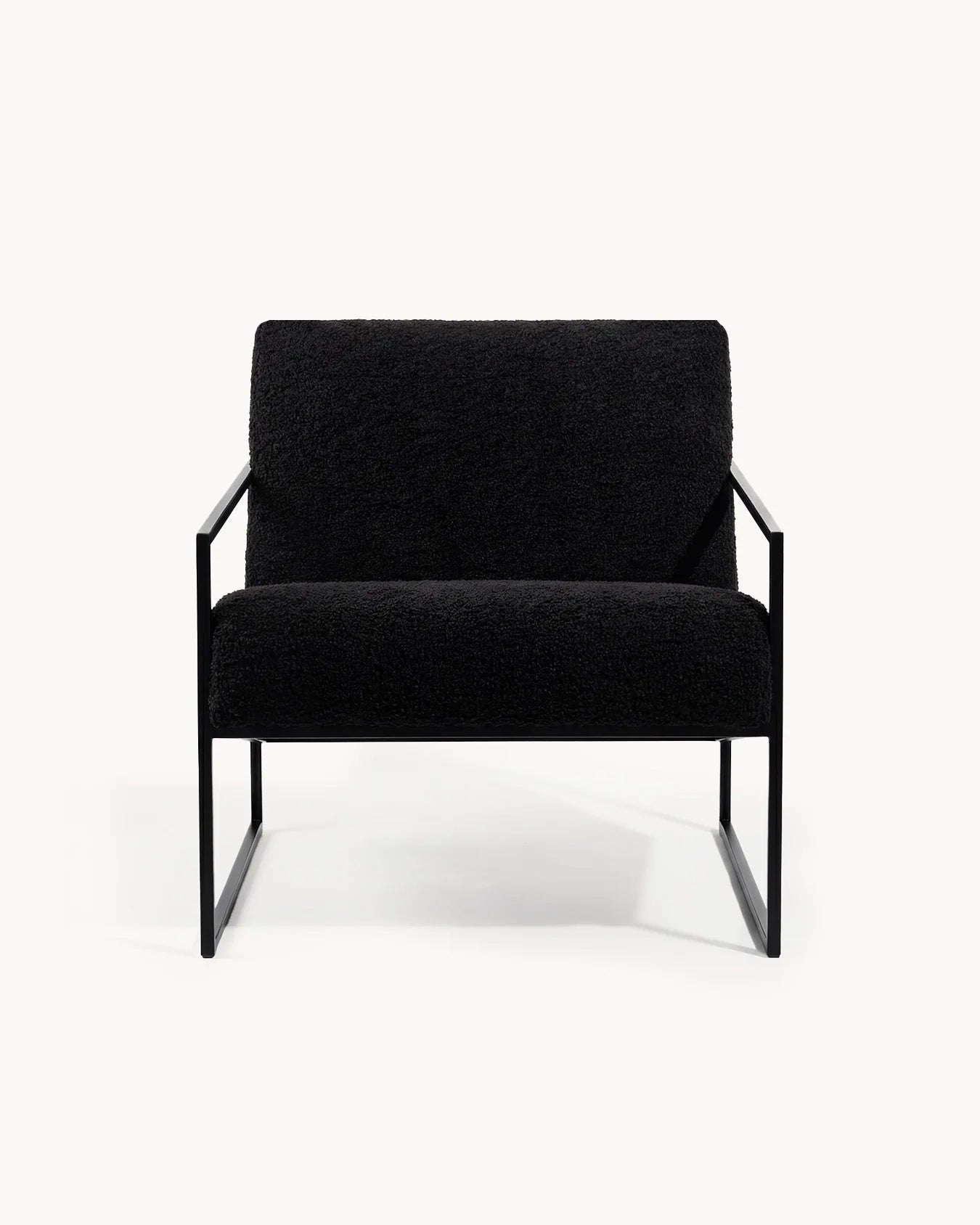 by Crea® Sessel KENT Schwarzer Rahmen Schwarzes Bouclé-Kissen