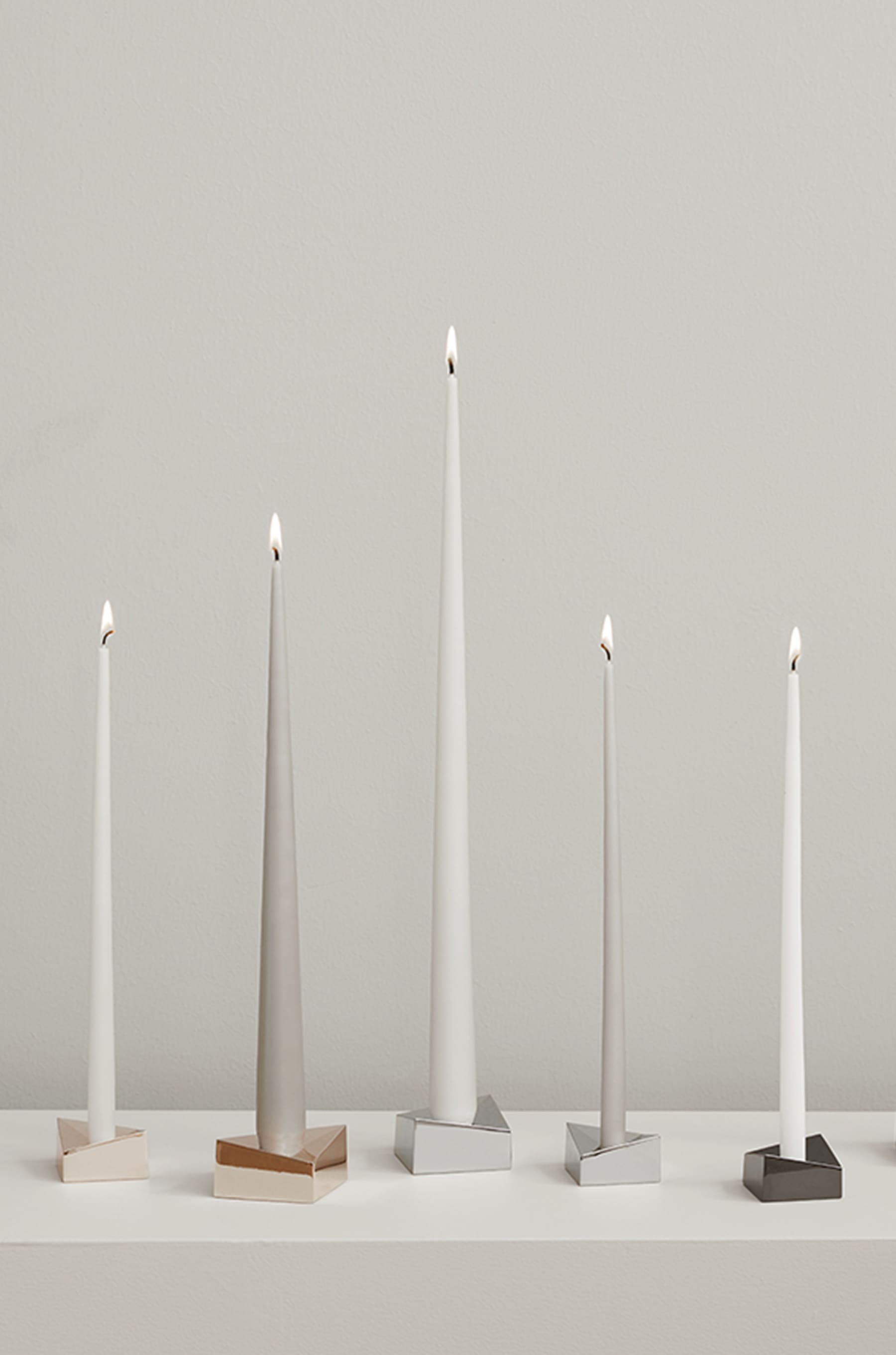 STOFF Nagel Taperkerzen von Ester&Erik Box mit 6 Stück weiß