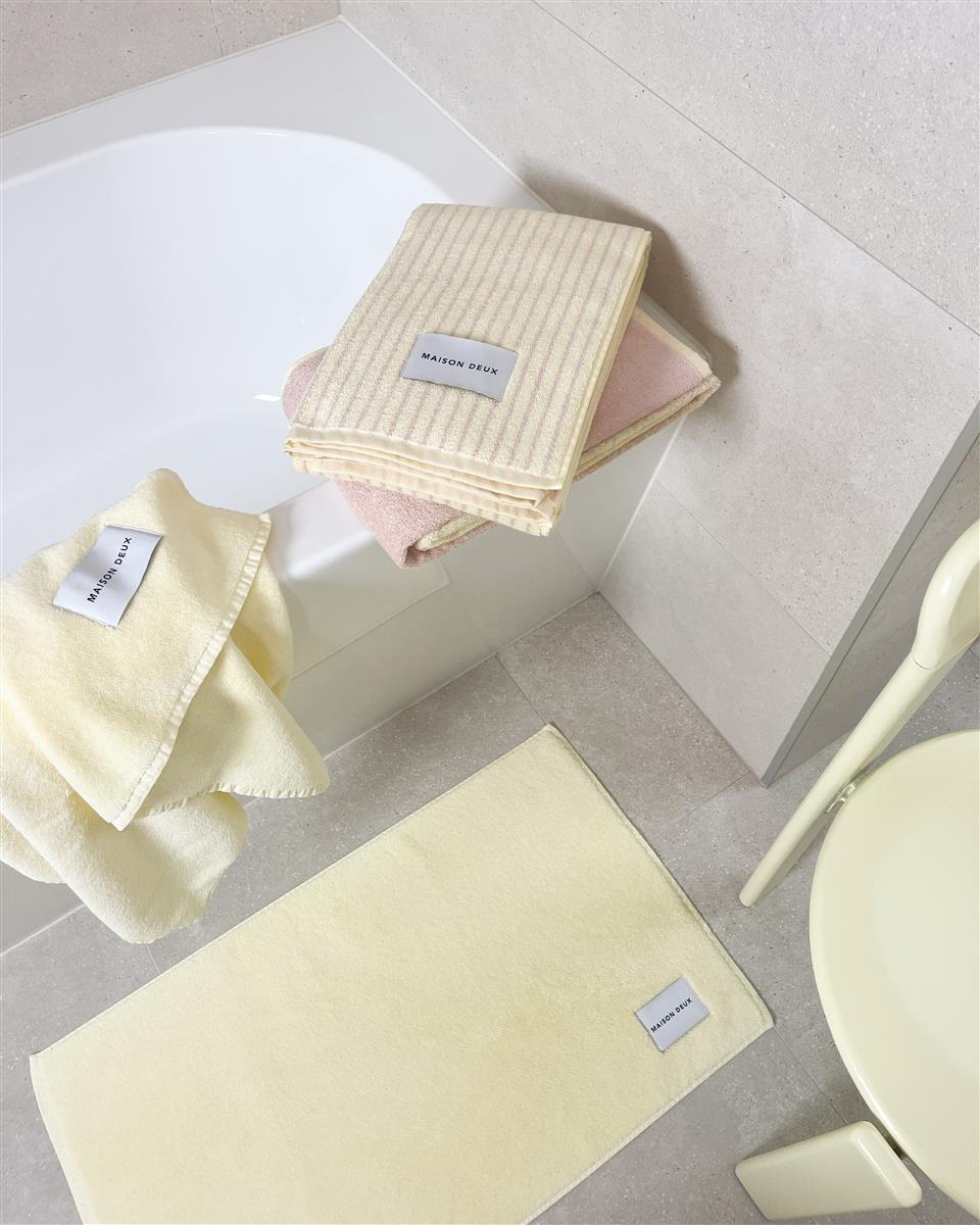 Maison Deux Badetuch SOLID COLOR Butter Yellow | 140x70cm - Sir Henrys