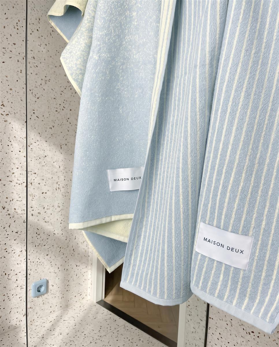 Maison Deux Badetuch STRIPES COLOR Blue Butter Yellow | 140x70cm - Sir Henrys