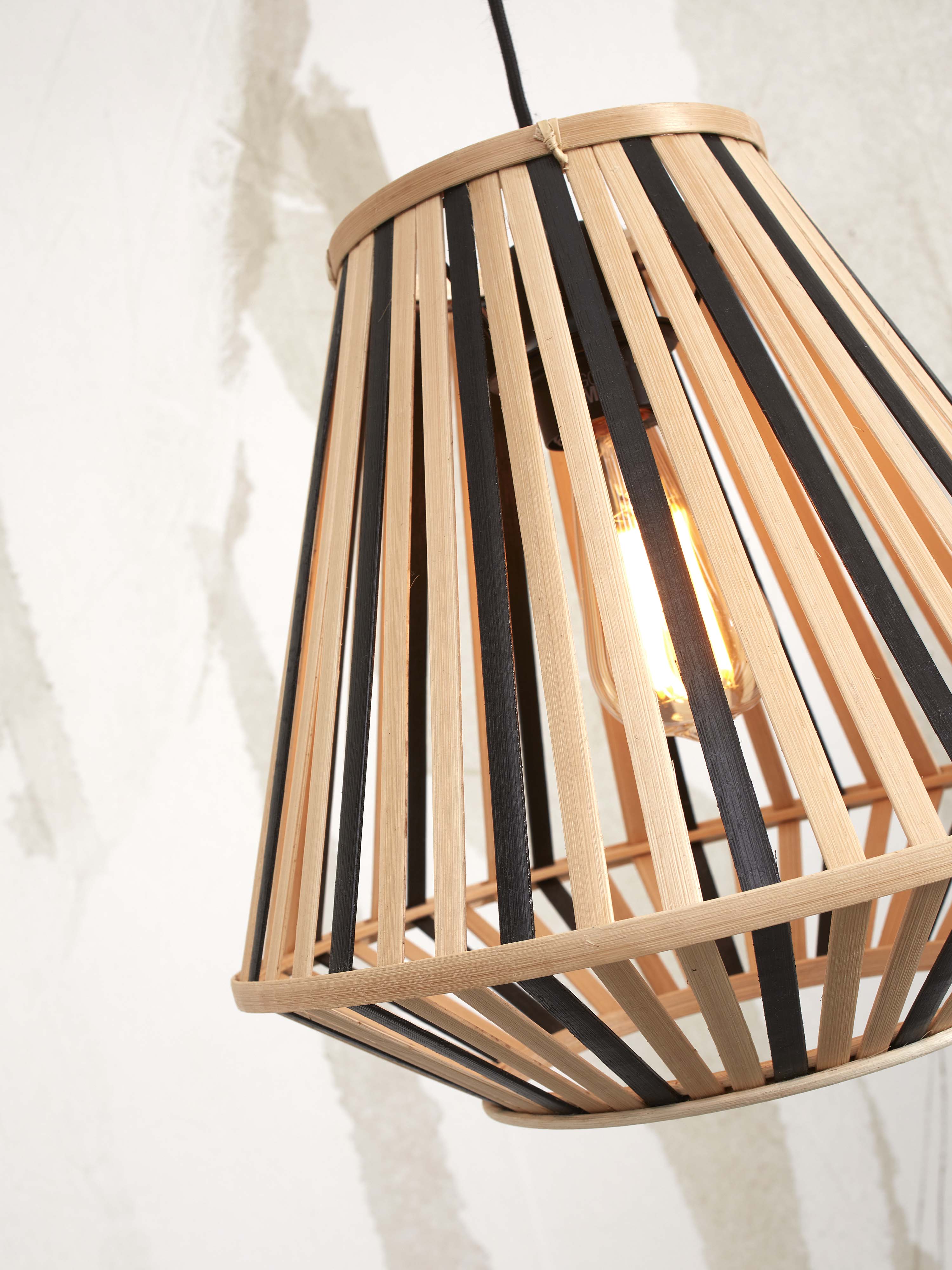 Good&Mojo Stehlampe MERAPI braun | 57x30x150cm