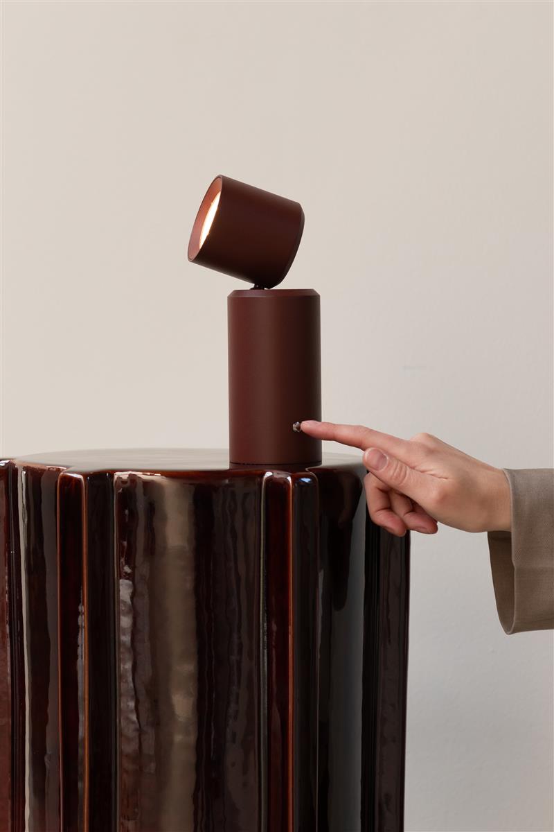 It's about RoMi AKKU Tisch-/Wandleuchte MILAN burgund | 6,5x6,5x19cm