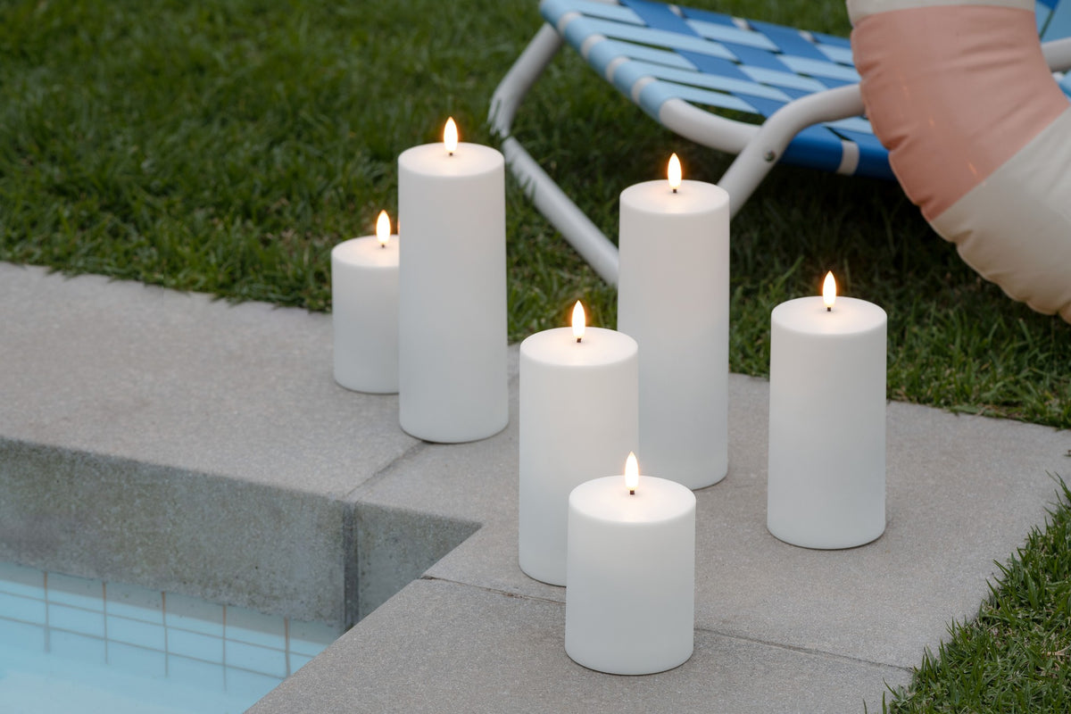 Moods & More LED Kerze OUTDOOR weiß | Ø 7,8x15 cm