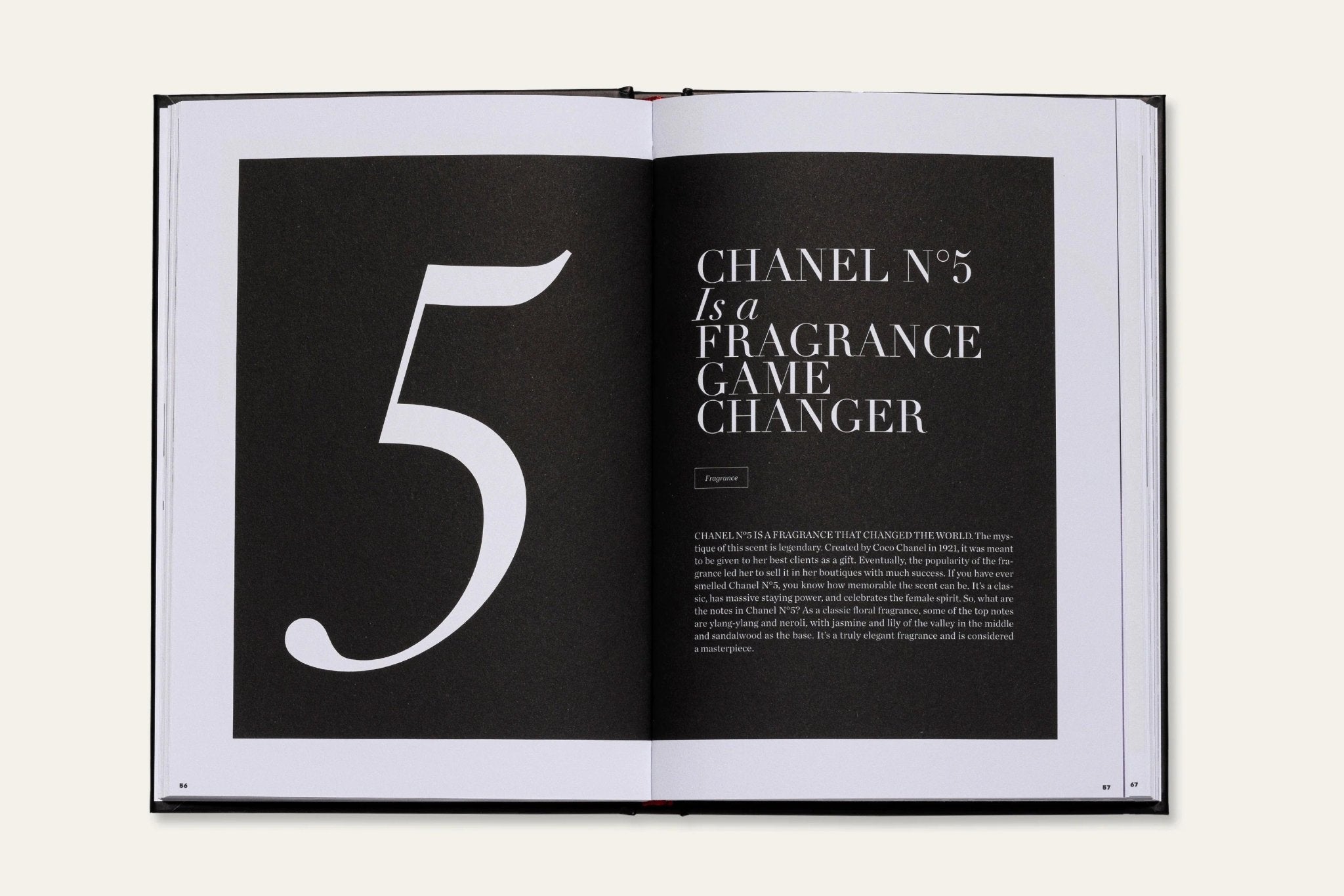 New Mags Buch THE ESSENCE OF CHANEL | 22x15x2 cm - Sir Henrys