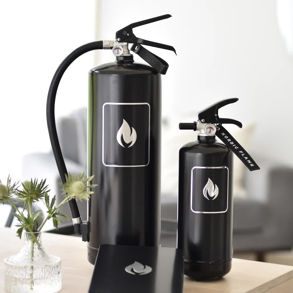 Nordic Flame Feuerlöscher CLASSIC SERIE schwarz 6kg - Sir Henrys