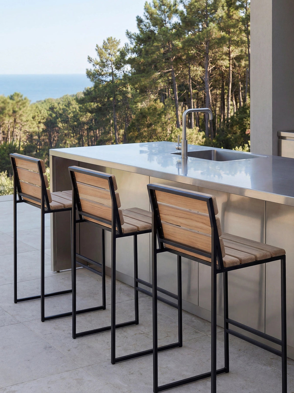 by Crea® Outdoor-Barhocker PER Schwarzes Gestell & Teak
