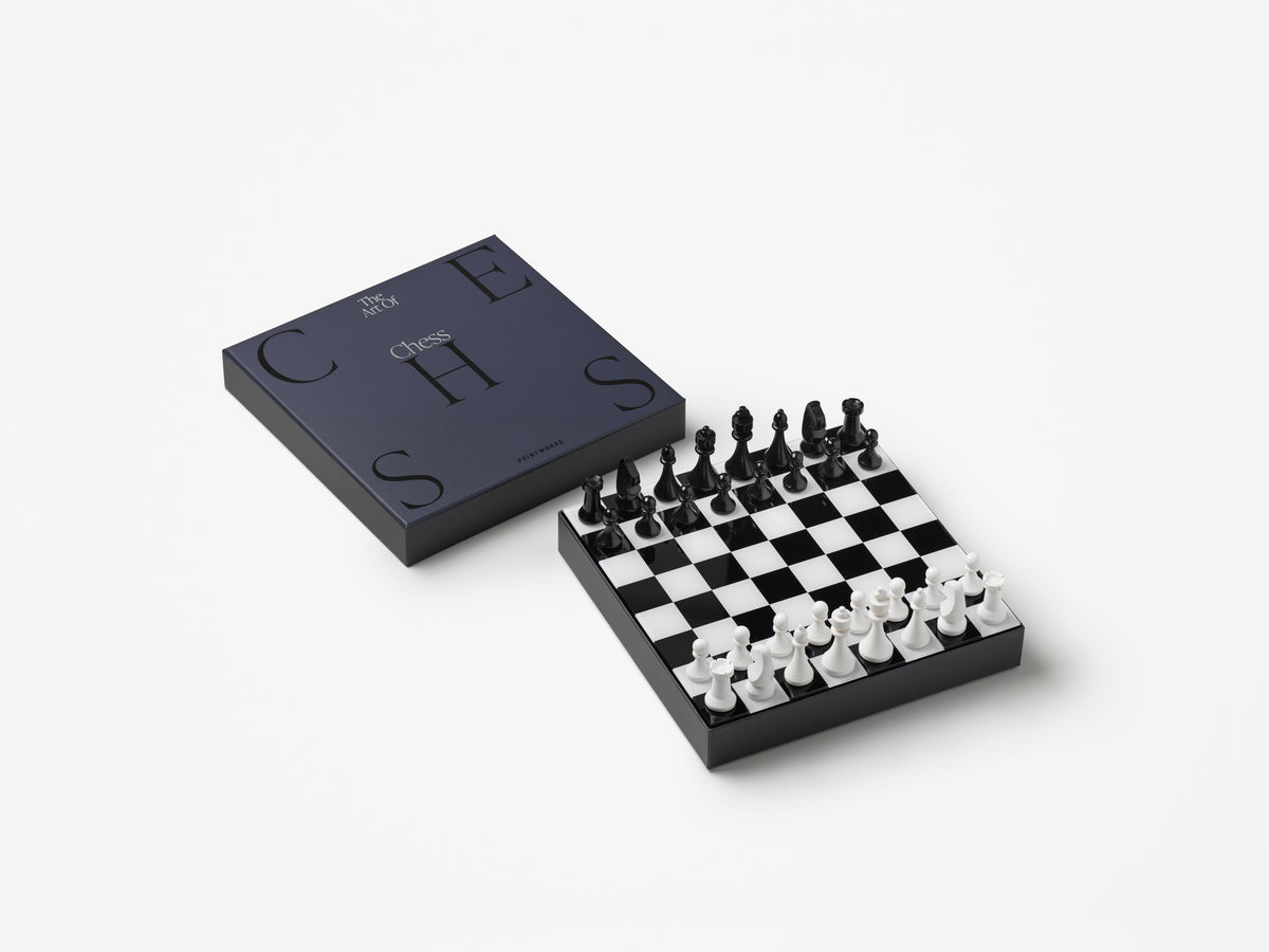 PRINTWORKS Brettspiel CLASSICS - ART OF CHESS schwarz weiß | 25x25x4,5cm