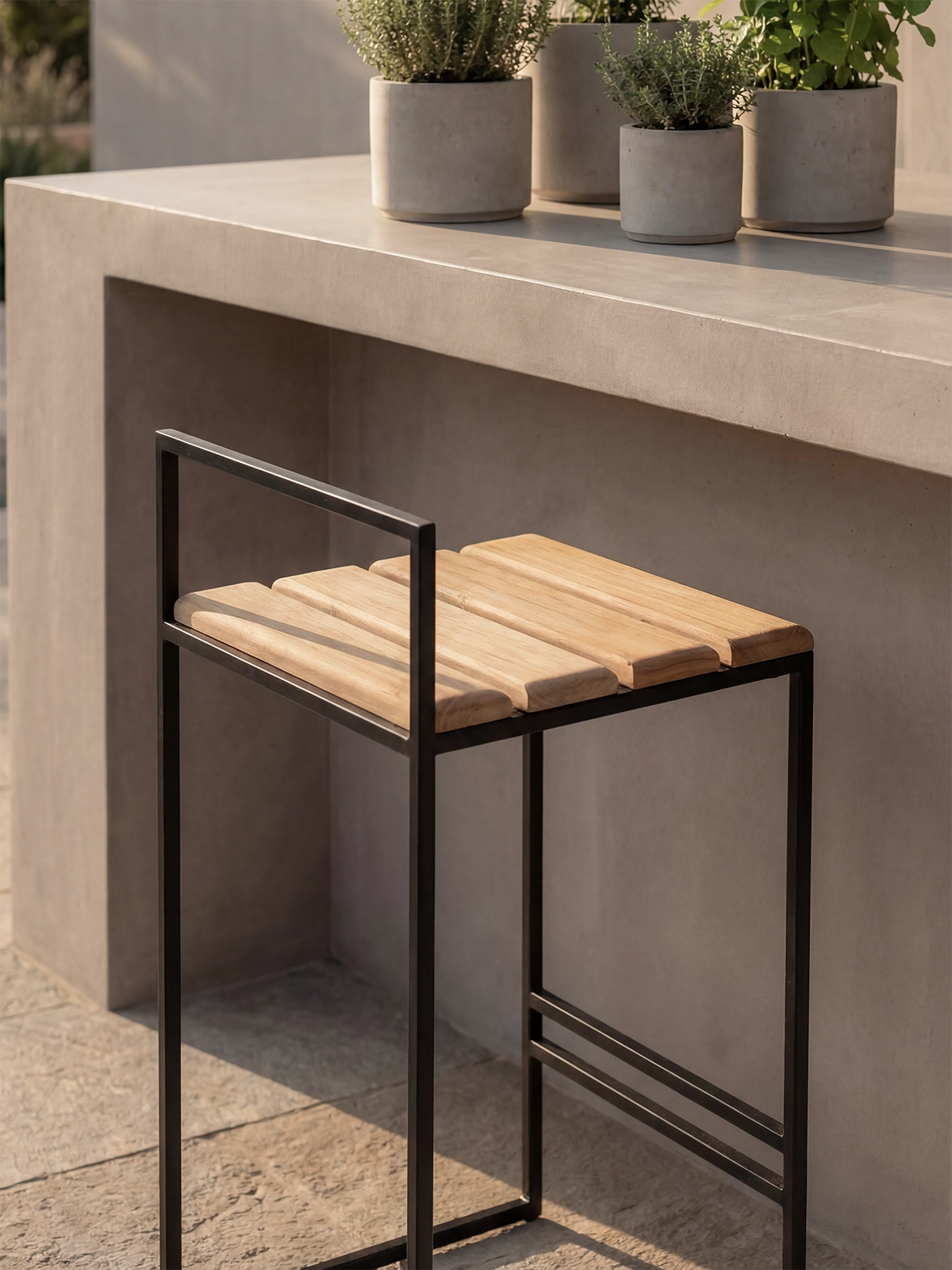 by Crea® Outdoor-Barhocker SAGA Schwarzes Gestell & Teak