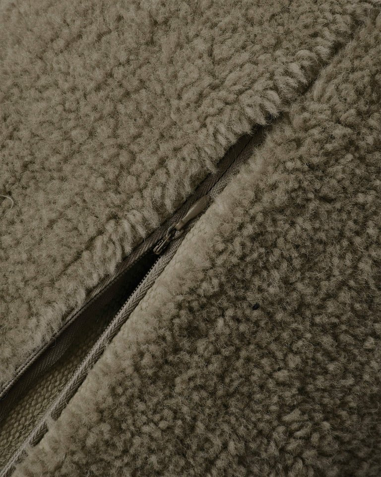 Suite702 Kissenhülle BEDMATE 160 Furry DARK OLIVE grün | 50x160cm - Sir Henrys