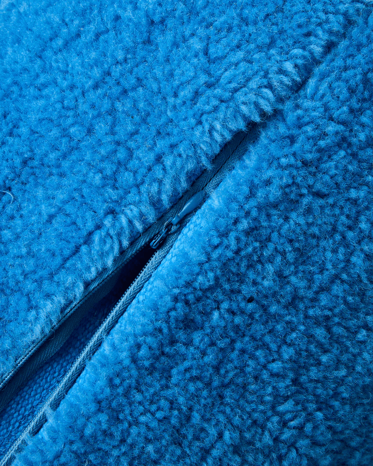 Suite702 Kissenhülle BEDMATE 180 Furry BRILLIANT BLUE blau | 50x180cm - Sir Henrys