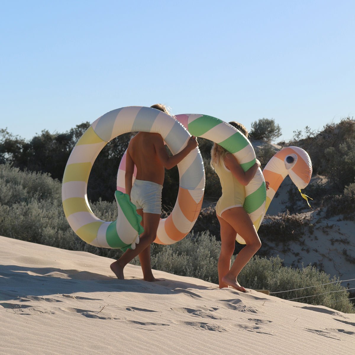 Sunnylife Poolnudel GIANT bunt gestreift | 245cm - Sir Henrys