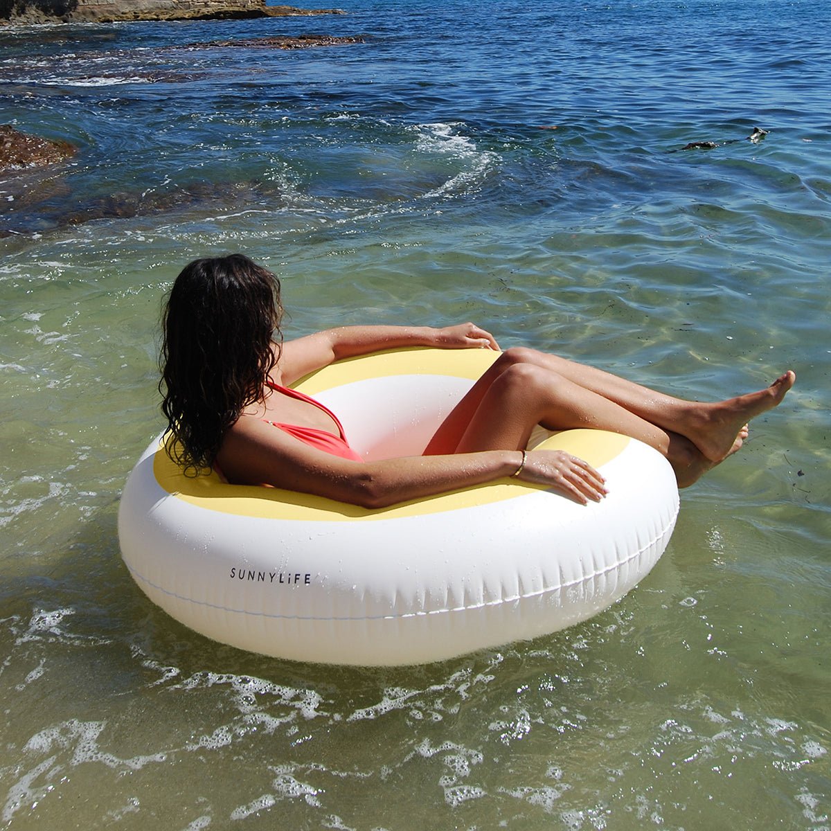 Sunnylife Schwimmring STRIPE | 106cm - Sir Henrys