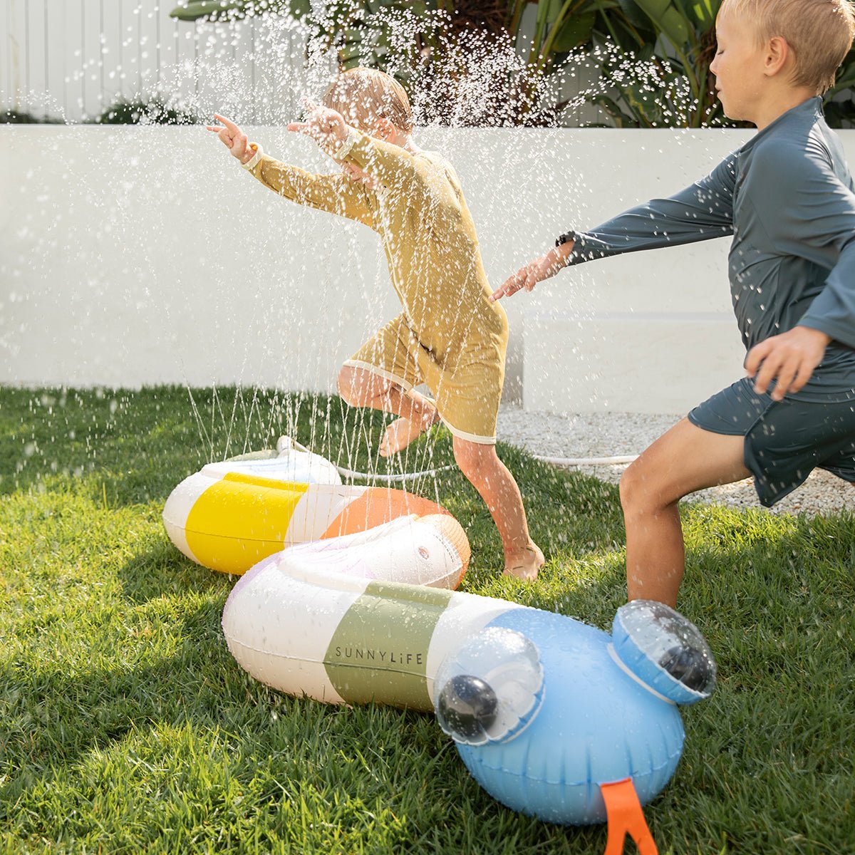 Sunnylife Wassersprinkler SNAKE - INTO THE WILD bunt | 185cm - Sir Henrys