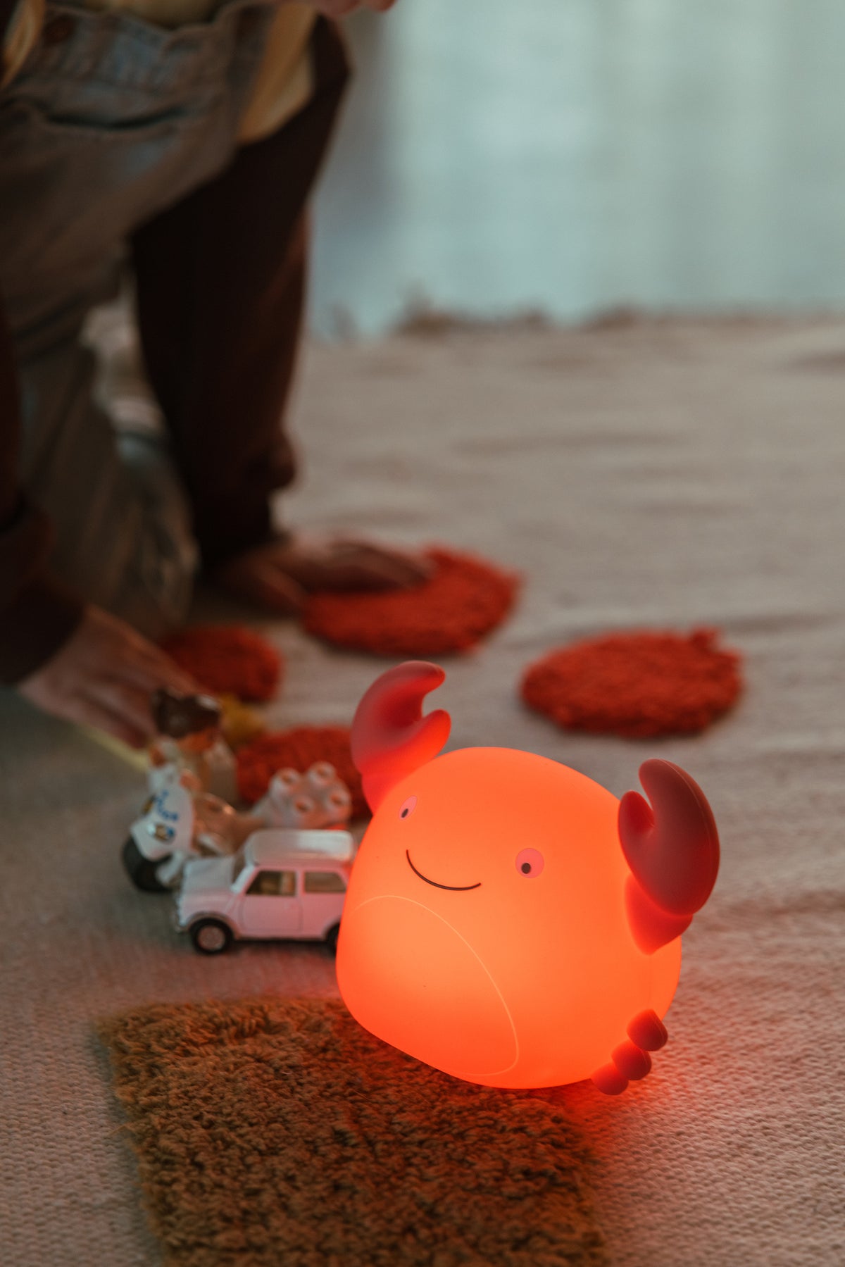 AP Junior Nachtlicht THEO THE CRAB koralle | 18x9,6x12,8cm