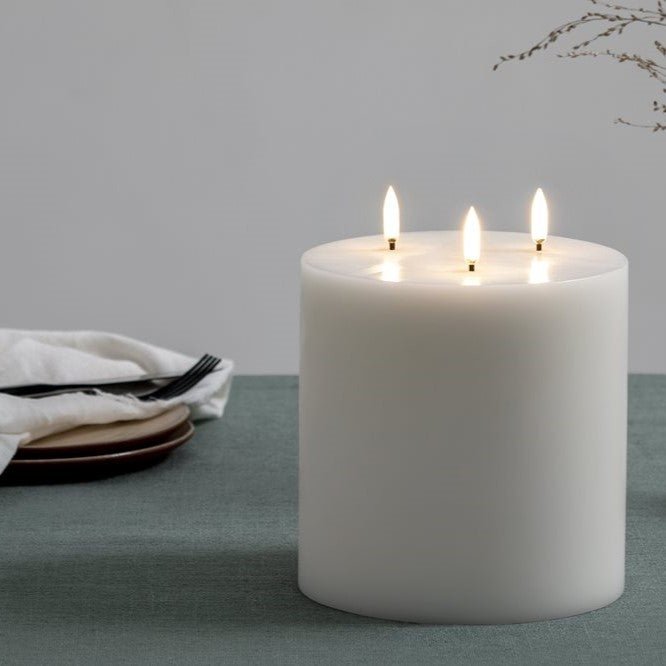 UYUNI Lighting LED Stumpenkerze NORDIC WHITE weiß | Ø15x15 cm - Sir Henrys