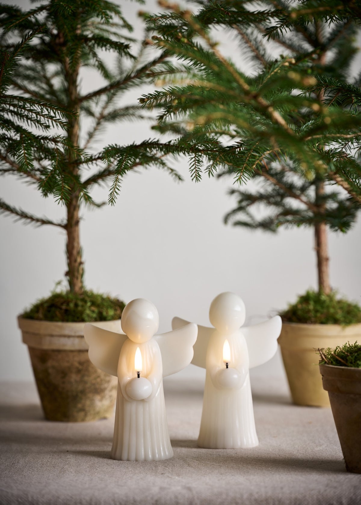 UYUNI Lighting LED Kerze ANGEL oyster grey | Ø 11x15,5 cm