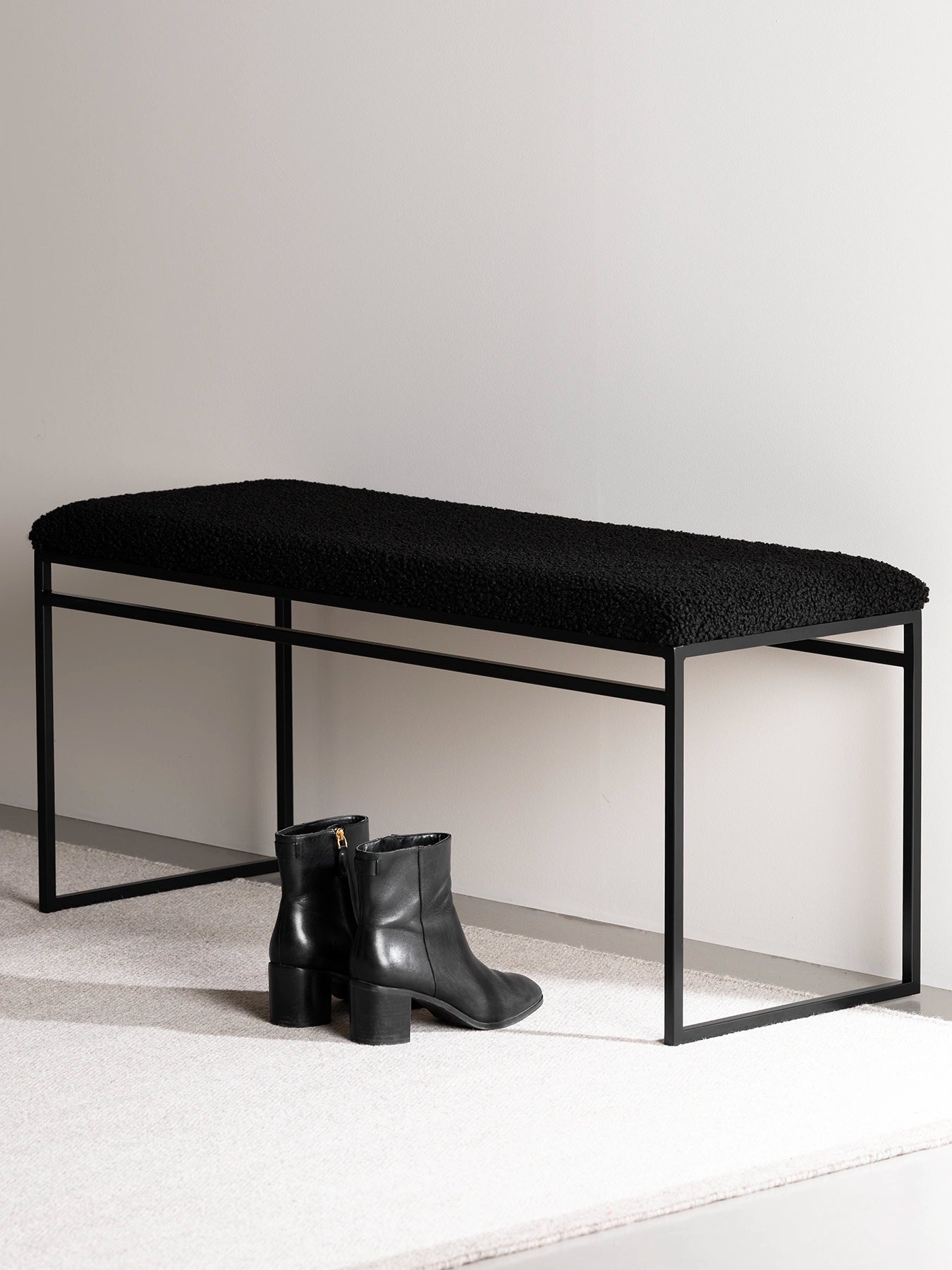 by Crea® Sitzbank WILMA Schwarzes Bouclé