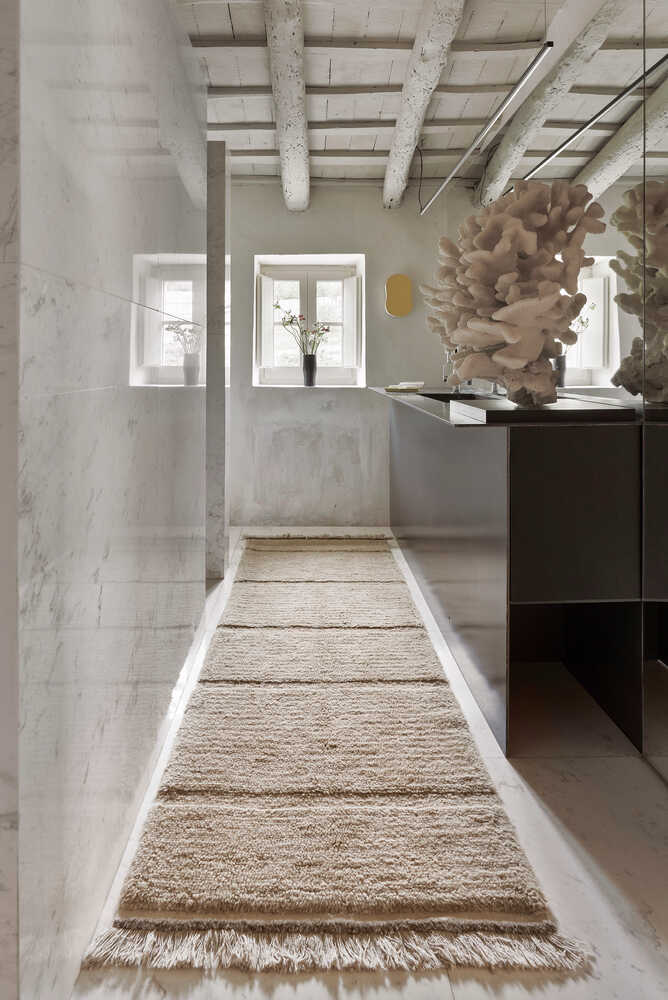 Lorena Canals Wollteppich Steppe - Sheep Beige | 230x80cm
