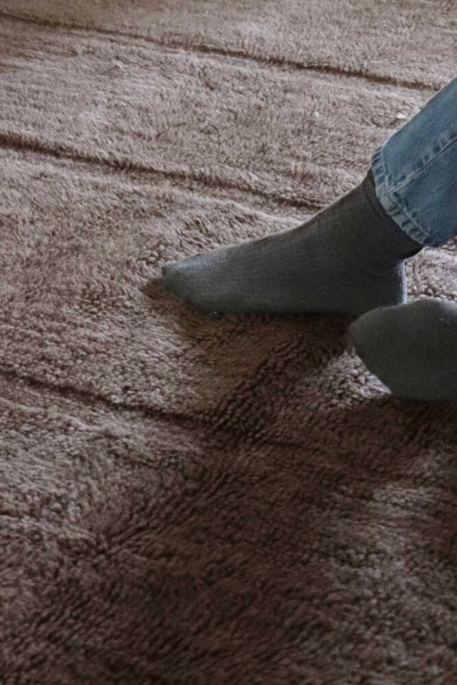 Lorena Canals Wollteppich Steppe - Sheep Brown | 230x80cm