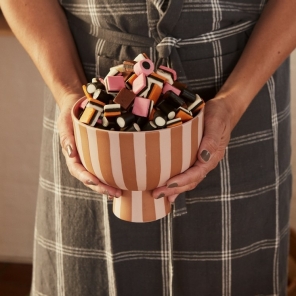 OYOY Schale Bowl TOPPU L mit Fuß rosa caramel...
