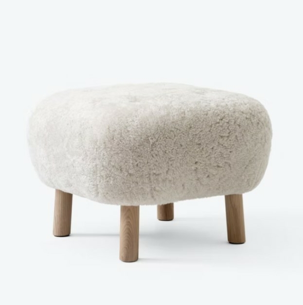 &Tradition Pouf LITTLE PETRA VB1 Schaffell...