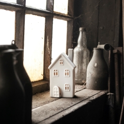 Storefactory Dekorationshaus BYN Nr. 10 Keramik weiß | 8x6x16 cm