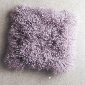 Fibre by Auskin Kissen Tibetlammfell Langhaar BLOOM lila...