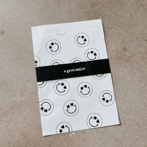 a good smile Geschenktüten SMILEY weiß schwarz | 17x25cm 