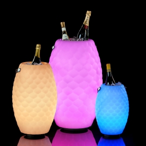 The JOOULY Getränkekühler mit Bluetooth Lautsprecher und Licht JOOULY LTD 35 weiß | Ø25x39cm