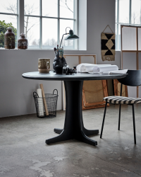 House Doctor Esstisch SHAKER schwarz