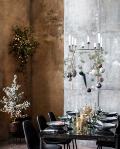 House Doctor Kerzenständer RING schwarz