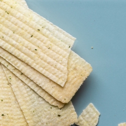 Nicolas Vahé Crispy Snack SOUR CREAM & ONION 75 g