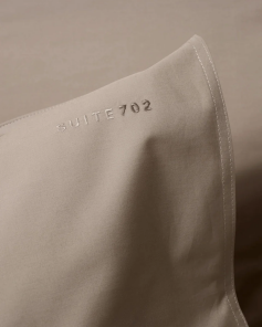 Suite702 Kissenbezug bedmate 180 CAMEL beige | 50x180cm