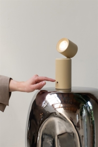 Its about RoMi AKKU Tisch-/Wandleuchte MILAN beige |...